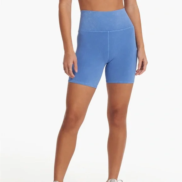 Vuori Washed Studio Shorts - Picture 3 of 4